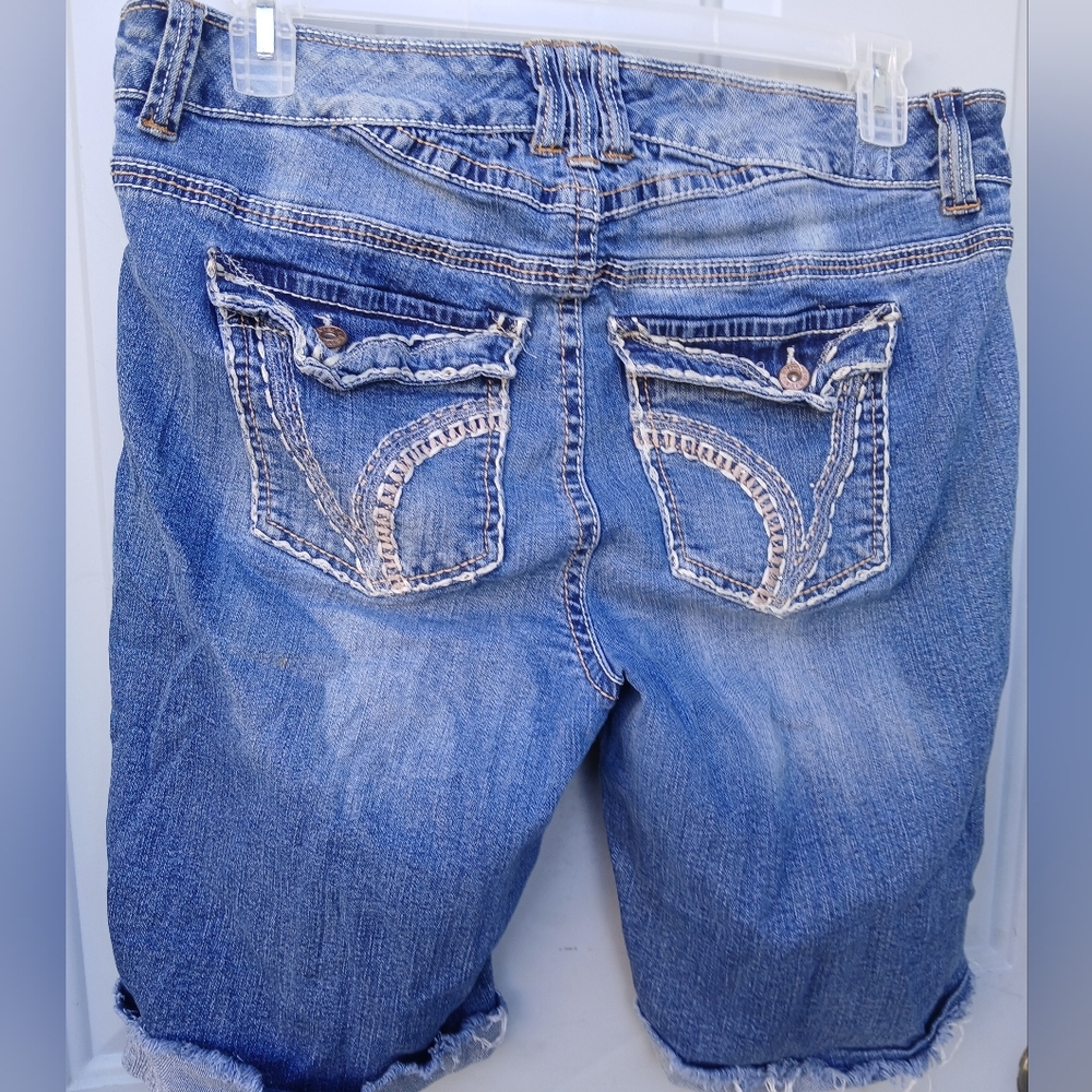 Womens Distressed Plus Size long Aryia Sz 16 Denim Stretchy  Shorts - Picture 2 of 7